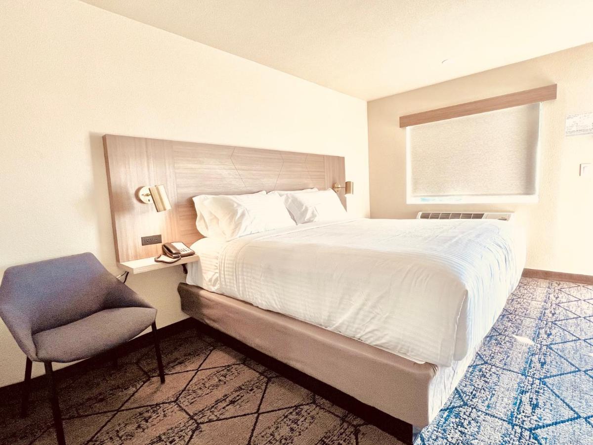 Hotel Ramada By Wyndham Modesto Yosemite Area Exteriér fotografie