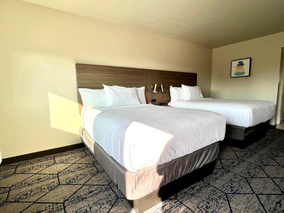 Hotel Ramada By Wyndham Modesto Yosemite Area Exteriér fotografie