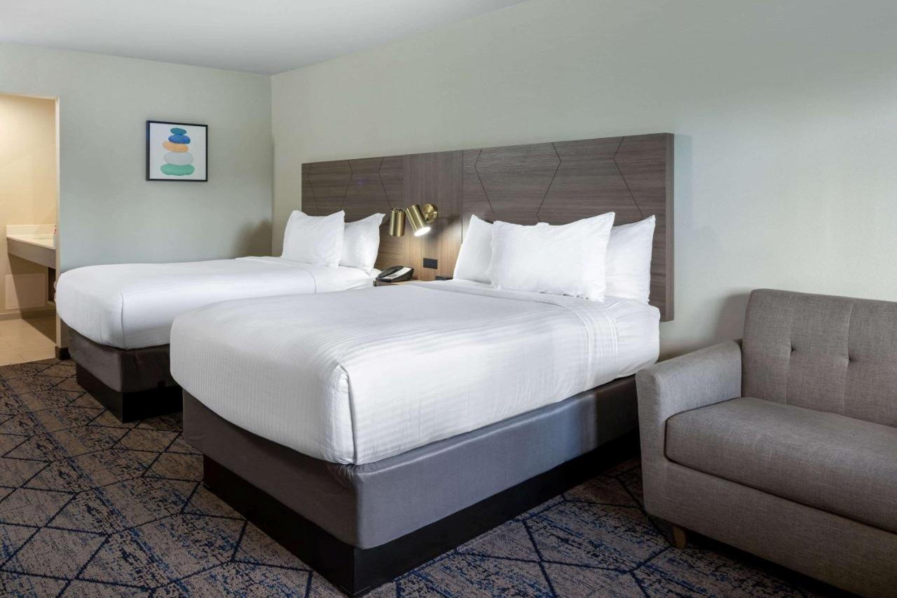 Hotel Ramada By Wyndham Modesto Yosemite Area Exteriér fotografie