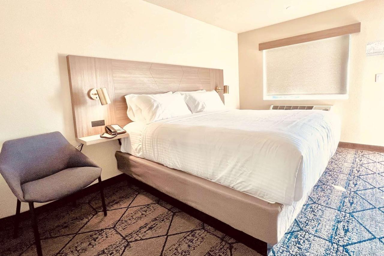 Hotel Ramada By Wyndham Modesto Yosemite Area Exteriér fotografie