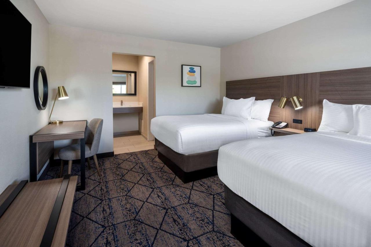 Hotel Ramada By Wyndham Modesto Yosemite Area Exteriér fotografie