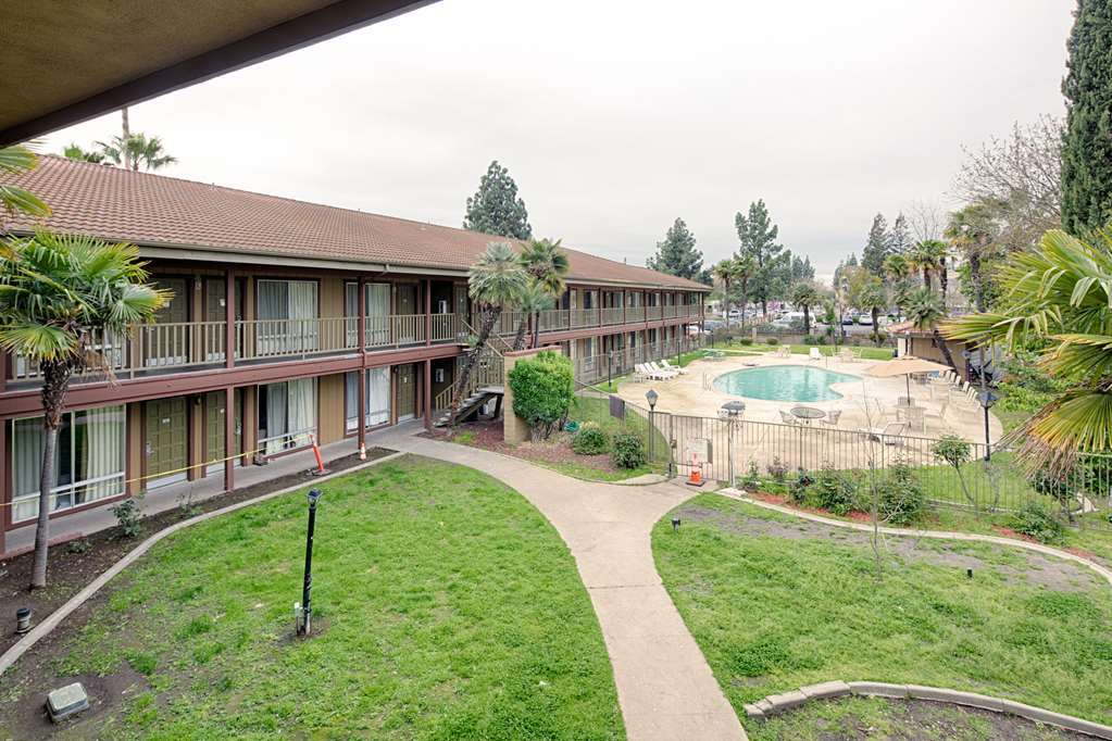 Hotel Ramada By Wyndham Modesto Yosemite Area Exteriér fotografie
