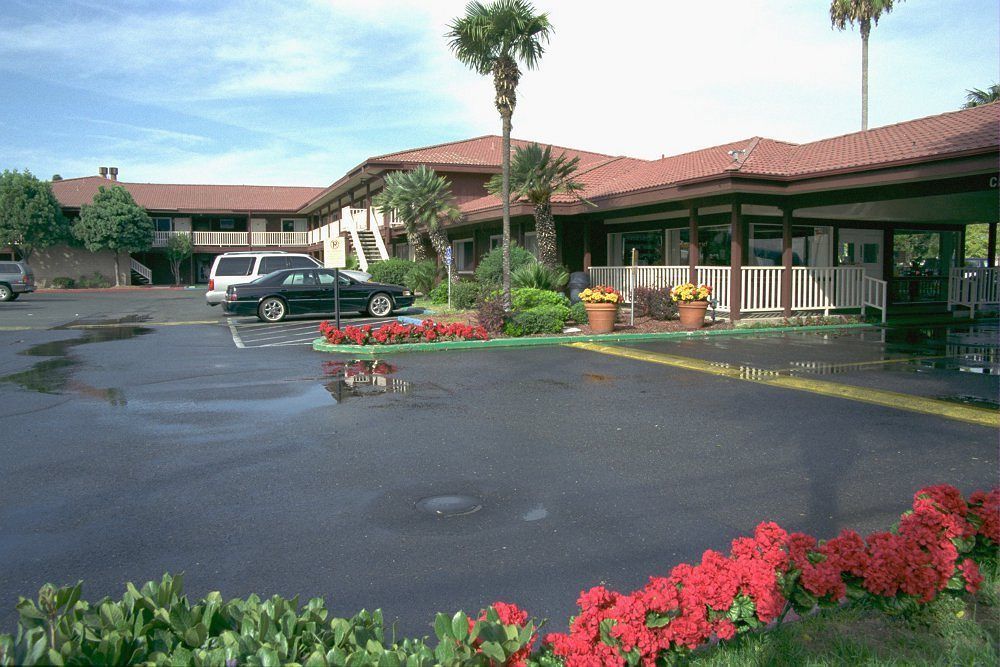 Hotel Ramada By Wyndham Modesto Yosemite Area Exteriér fotografie