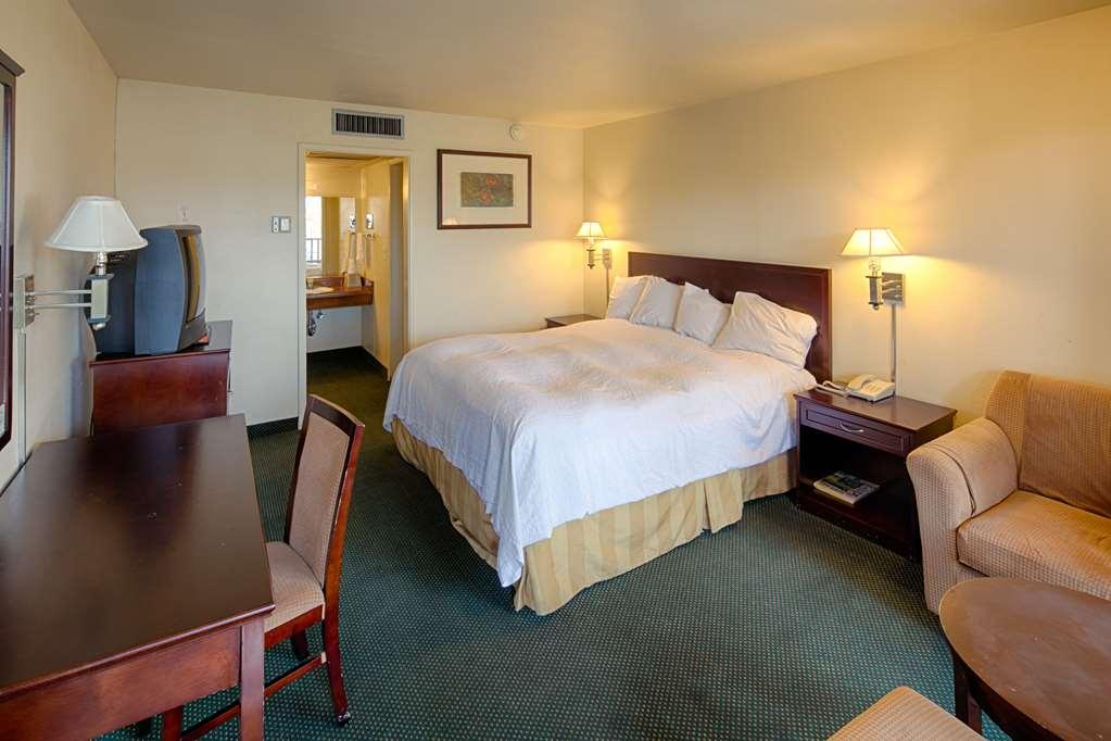 Hotel Ramada By Wyndham Modesto Yosemite Area Pokoj fotografie